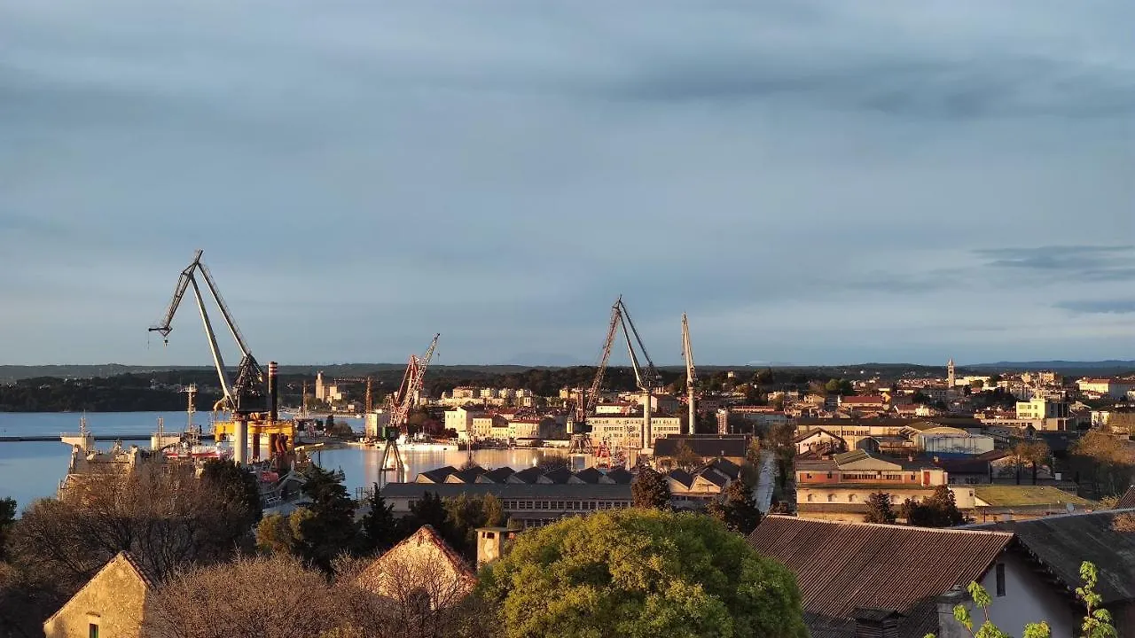 Vista Appartement Pula Kroatië